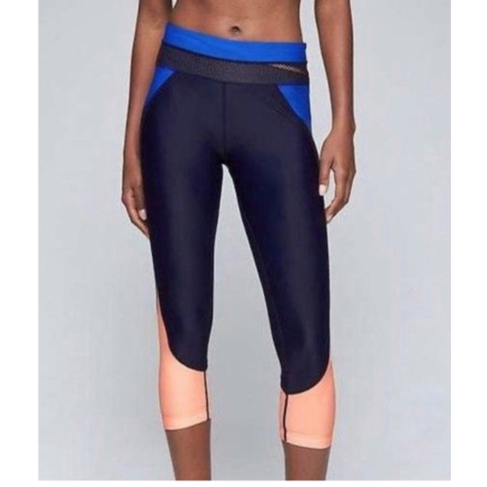 Athleta Tri-Ssential Swim Capri Leggings Navy Blue Neon Pink Color Block Small